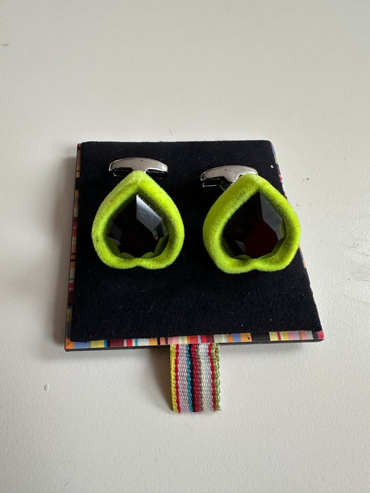Paul Smith Cufflinks   Neon Green Velvet HEART with centre Stone